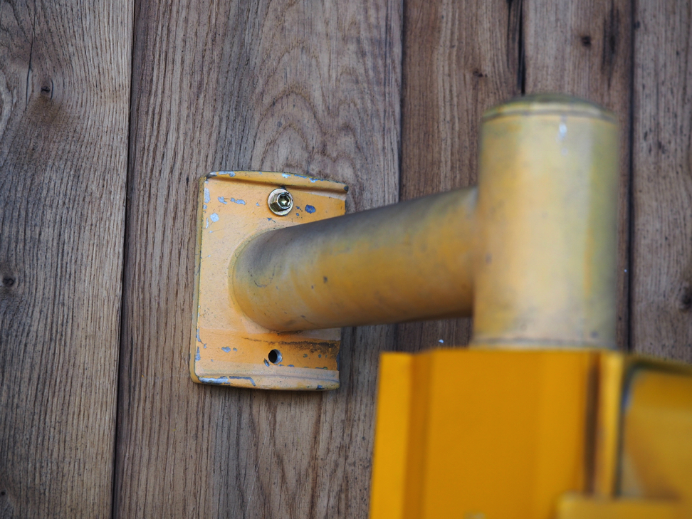 New York feu dont walk americain vintage USA jaune d'origine avec fixations murale – Image 9