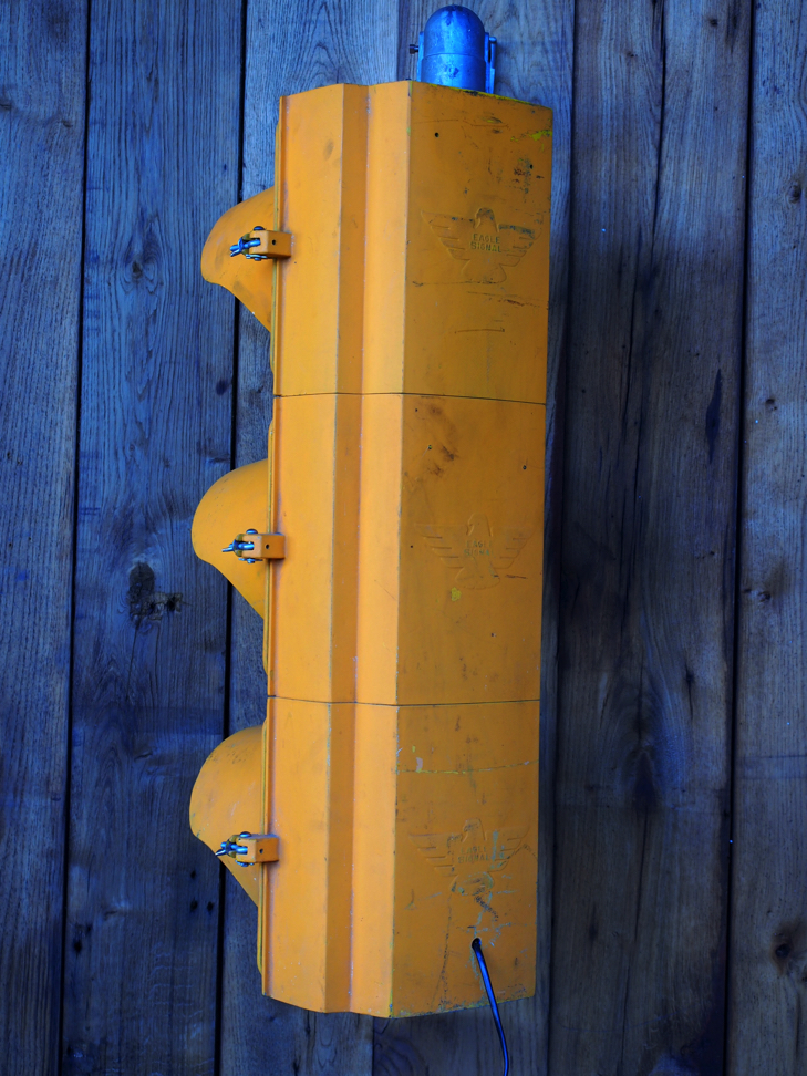 feu tricolore americain Détroit - Michigan jaune dans son jus avec double fixation murale – Image 11