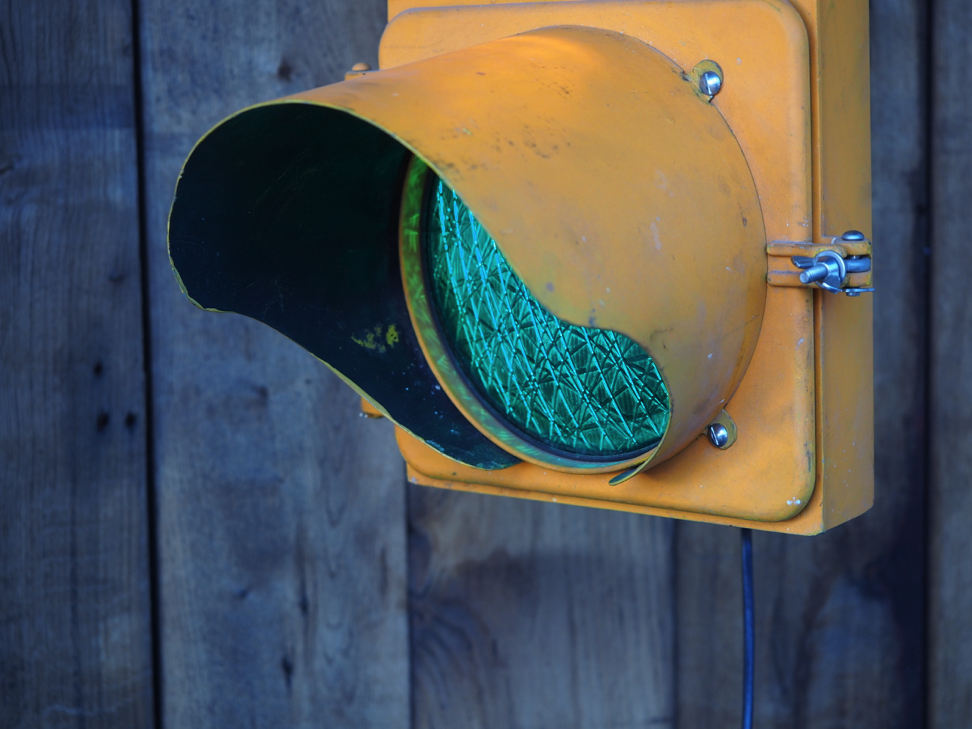 feu tricolore americain Détroit - Michigan jaune dans son jus avec double fixation murale – Image 15