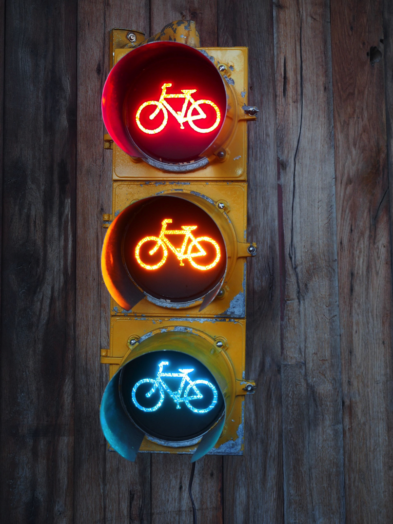 Feux tricolor piste cyclabe américain led 95 cm fixation murale – Image 7