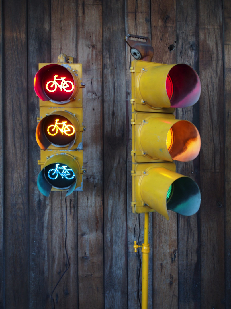 Feux tricolor piste cyclabe américain led 95 cm fixation murale – Image 13