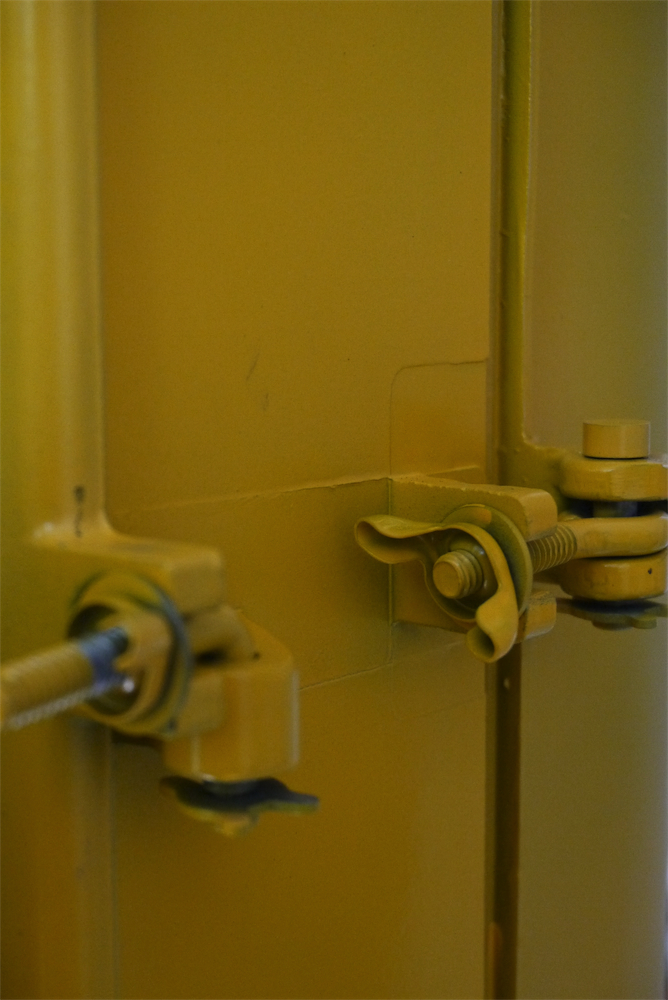 New York feu dont walk americain vintage USA jaune d'origine avec fixations murale – Image 9