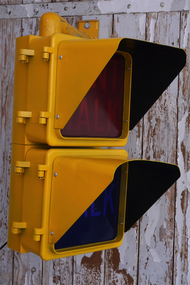 New York feu dont walk americain vintage USA jaune d'origine avec fixations murale – Image 16