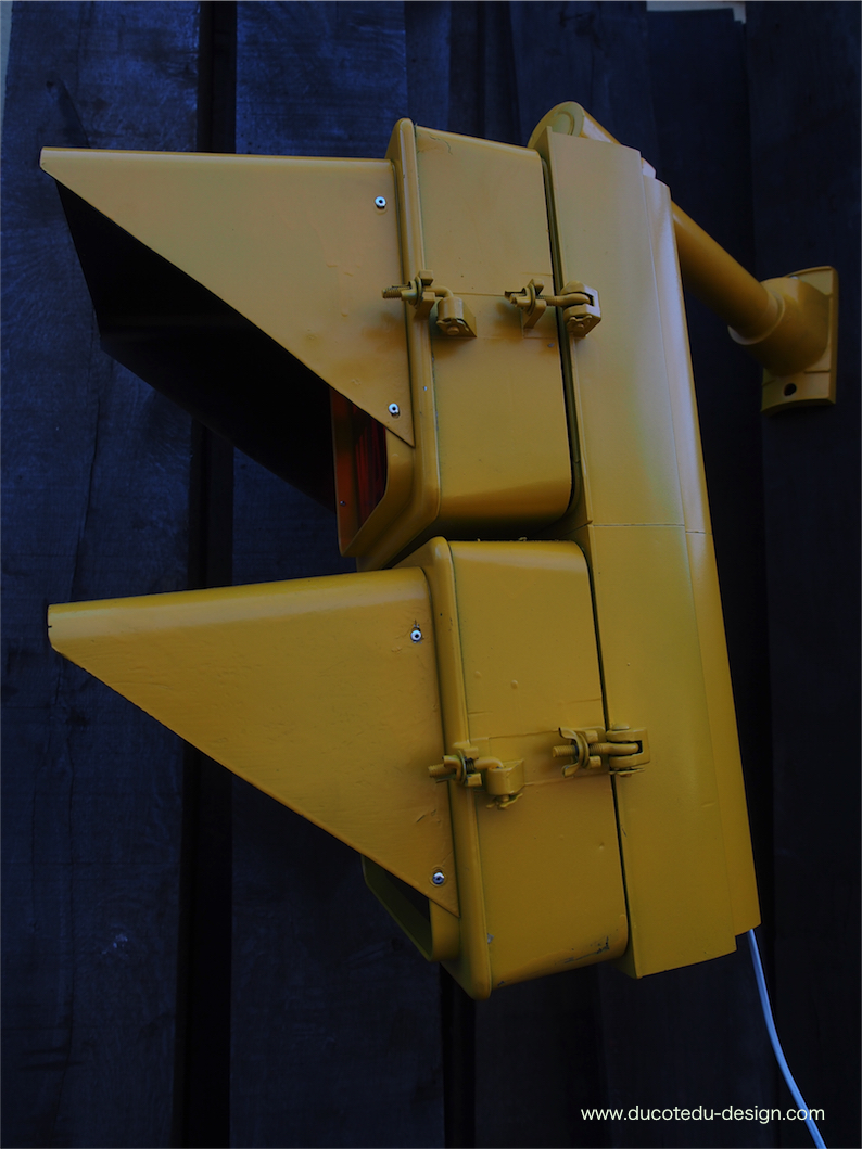 New York feu dont walk americain vintage USA jaune d'origine avec fixations murale – Image 13