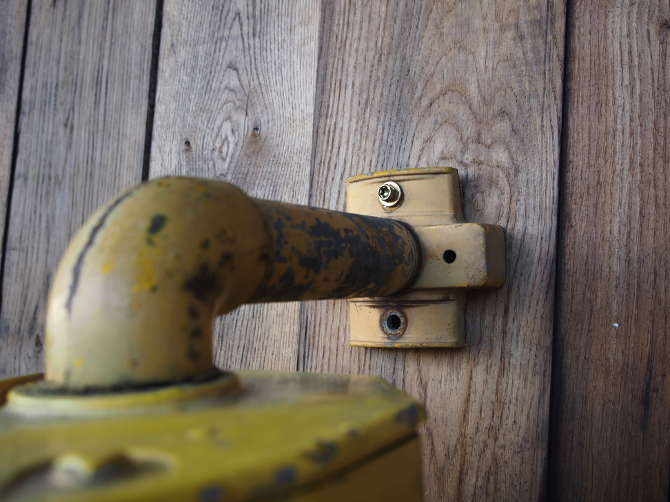 New York feu dont walk americain vintage USA jaune d'origine avec fixations murale – Image 6