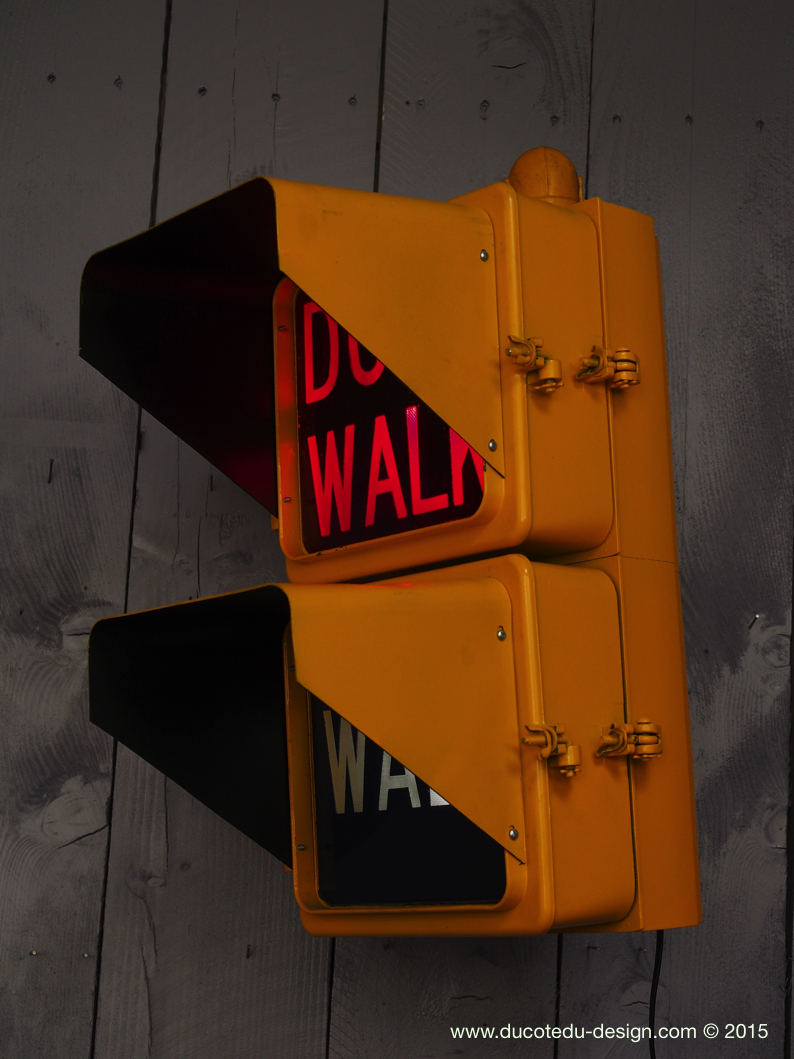 New York feu dont walk americain vintage USA jaune d'origine avec fixations murale – Image 7