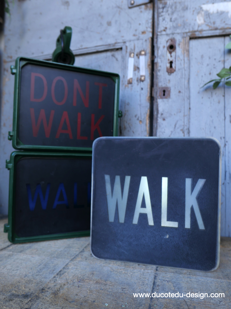 Plaque de feu don t walk americain vintage USA / walk blanc – Image 2