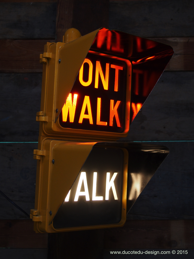 New York feu dont walk americain vintage USA jaune d'origine avec fixations murale – Image 16