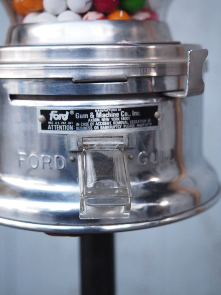 Distributeur à bonbon Ford Ball Gum 1950 Jaycees sur pied – Image 12