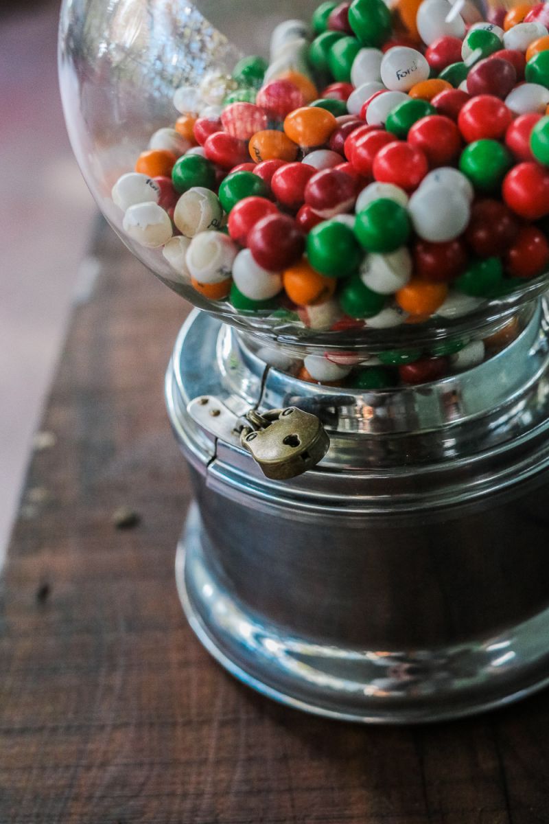 Distributeur à bonbon Ford Ball Gum 1950 hard candy – Image 5