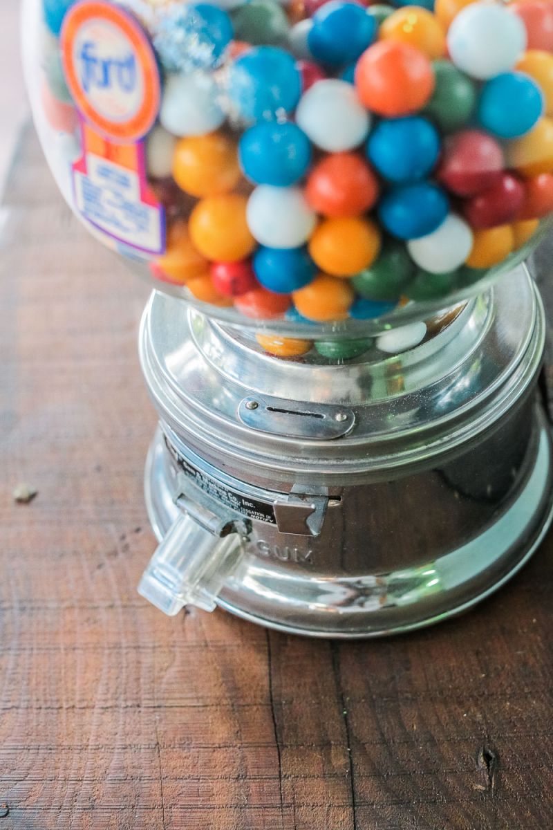 Distributeur à bonbon Ford Ball Gum 1950 hard candy – Image 7