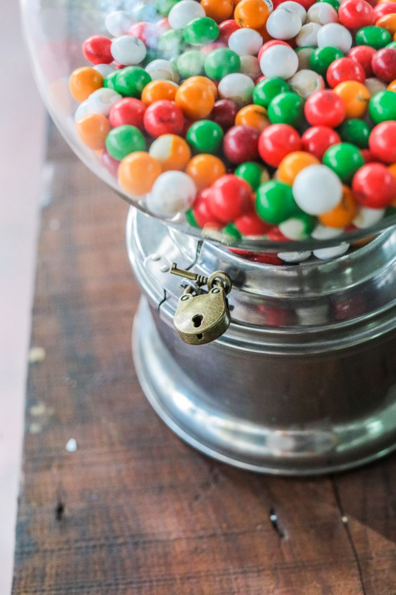 Distributeur à bonbon Ford Ball Gum 1950 hard candy – Image 7