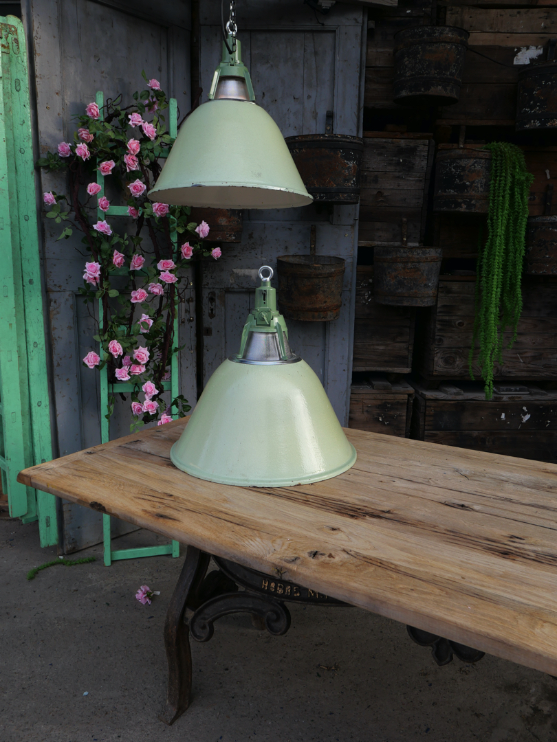 abat jour emaillee vert lampe holophane conique origine Union Sovietique – Image 10