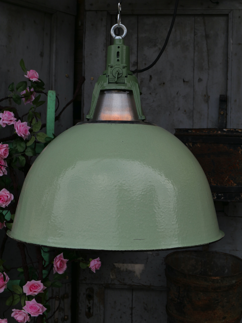 abat jour emaillee vert lampe holophane rond origine Union Sovietique – Image 5