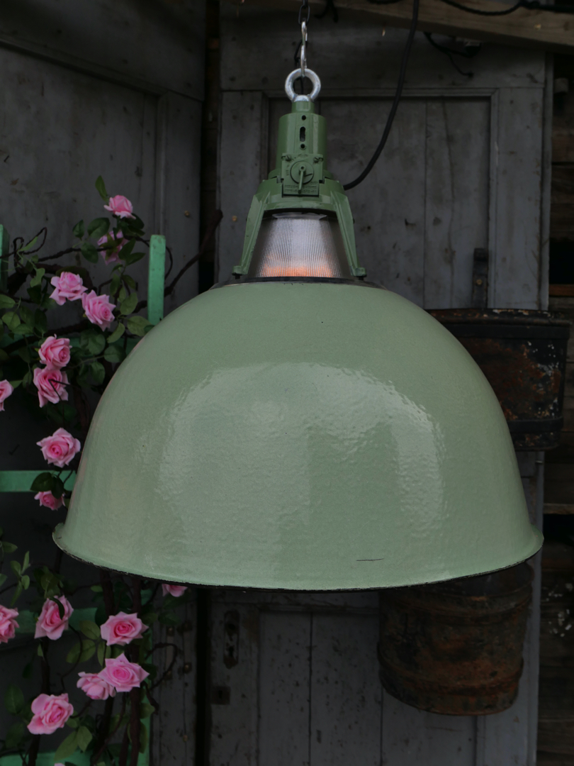 abat jour emaillee vert lampe holophane rond origine Union Sovietique – Image 9