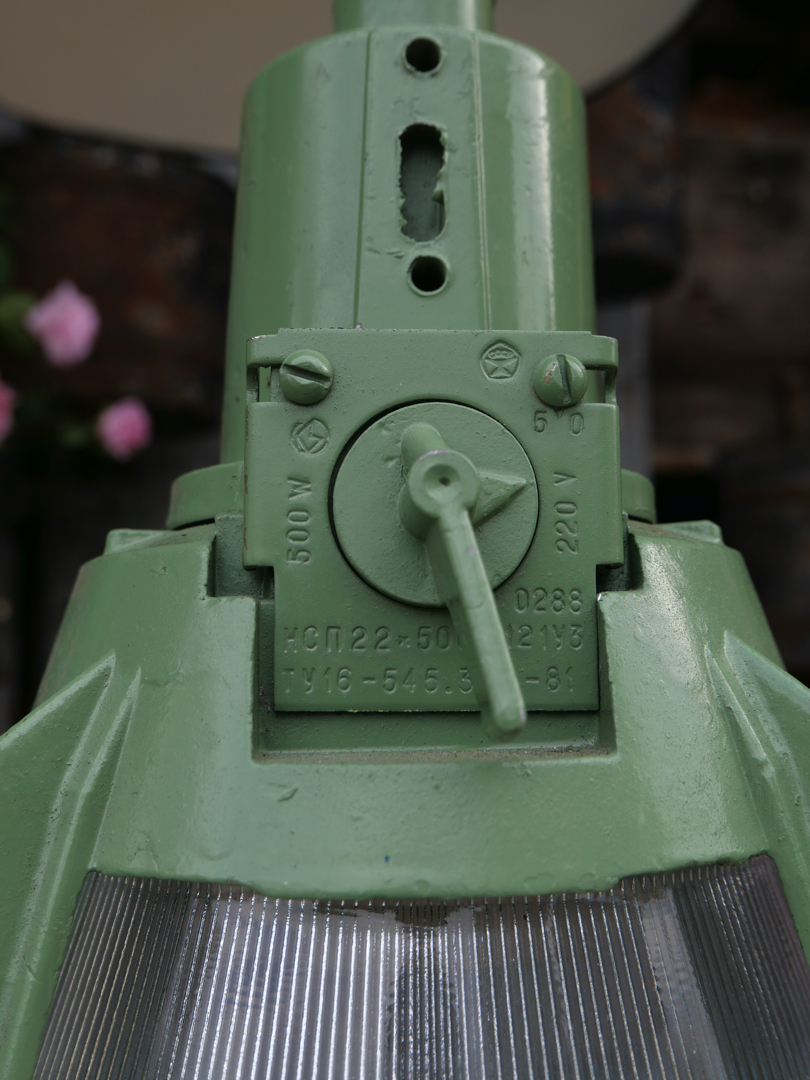 abat jour emaillee vert lampe holophane rond origine Union Sovietique – Image 12