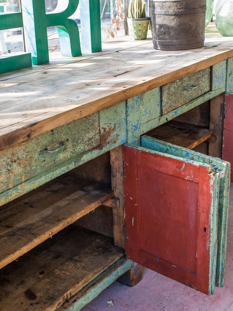 banco de trabajo mecánico industrial muy grande en su estado original - Image 8