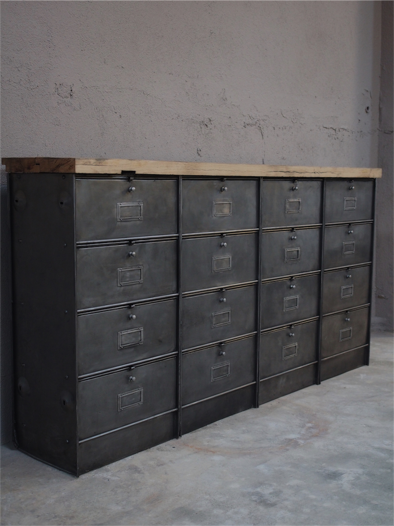 ancien meuble enfilade 16 casiers industriel a clapet roneo 1950 plateau chene massif – Image 2