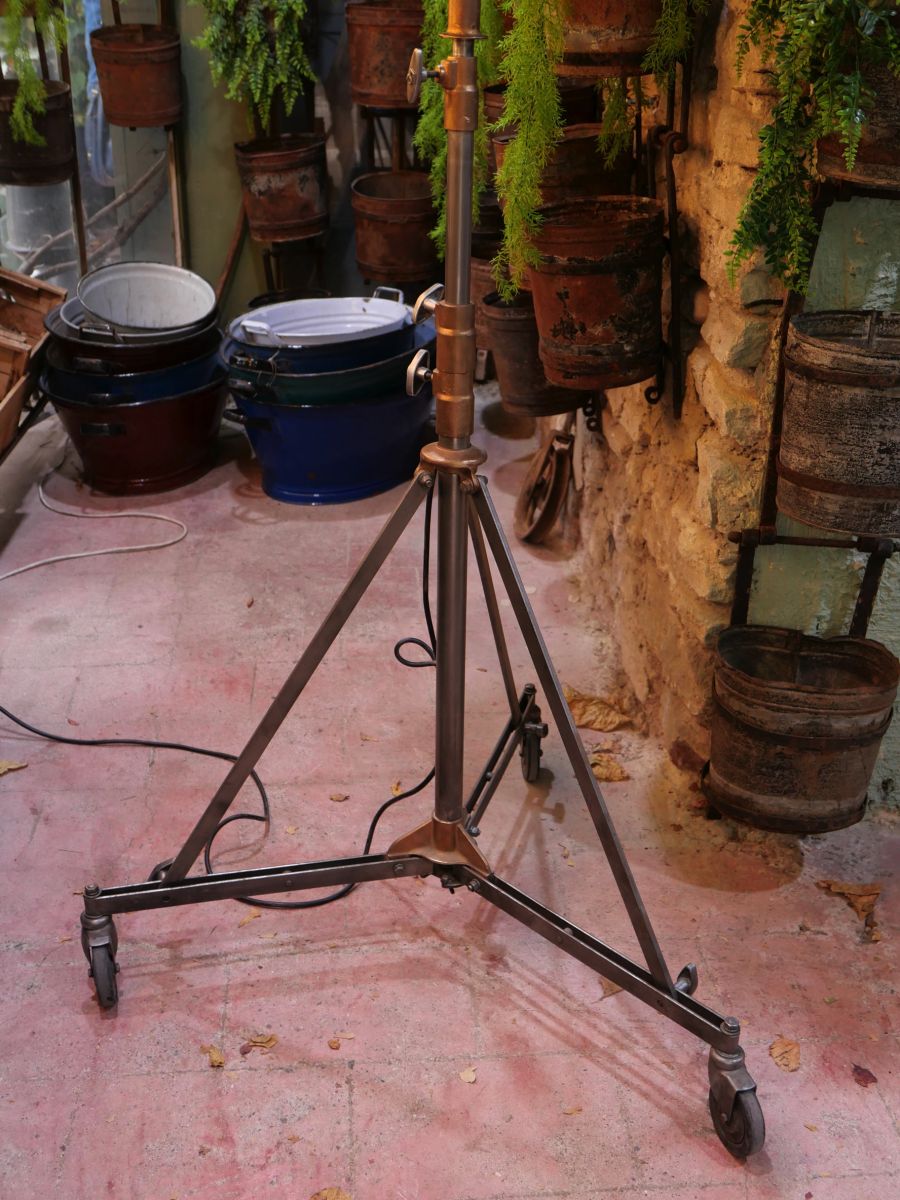 projecteur cinema MCALISTER des studios Hollywood Californie pied tripod – Image 5