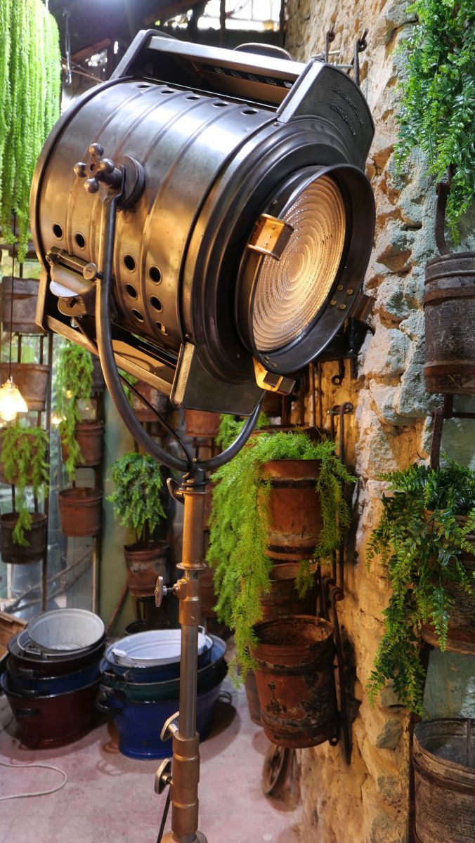 projecteur cinema MCALISTER des studios Hollywood Californie pied tripod – Image 23