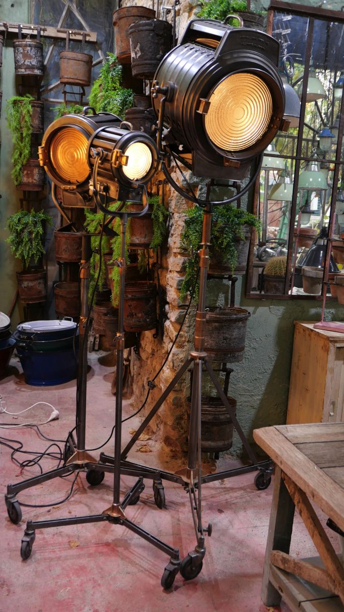 projecteur cinema MCALISTER des studios Hollywood Californie pied tripod – Image 30