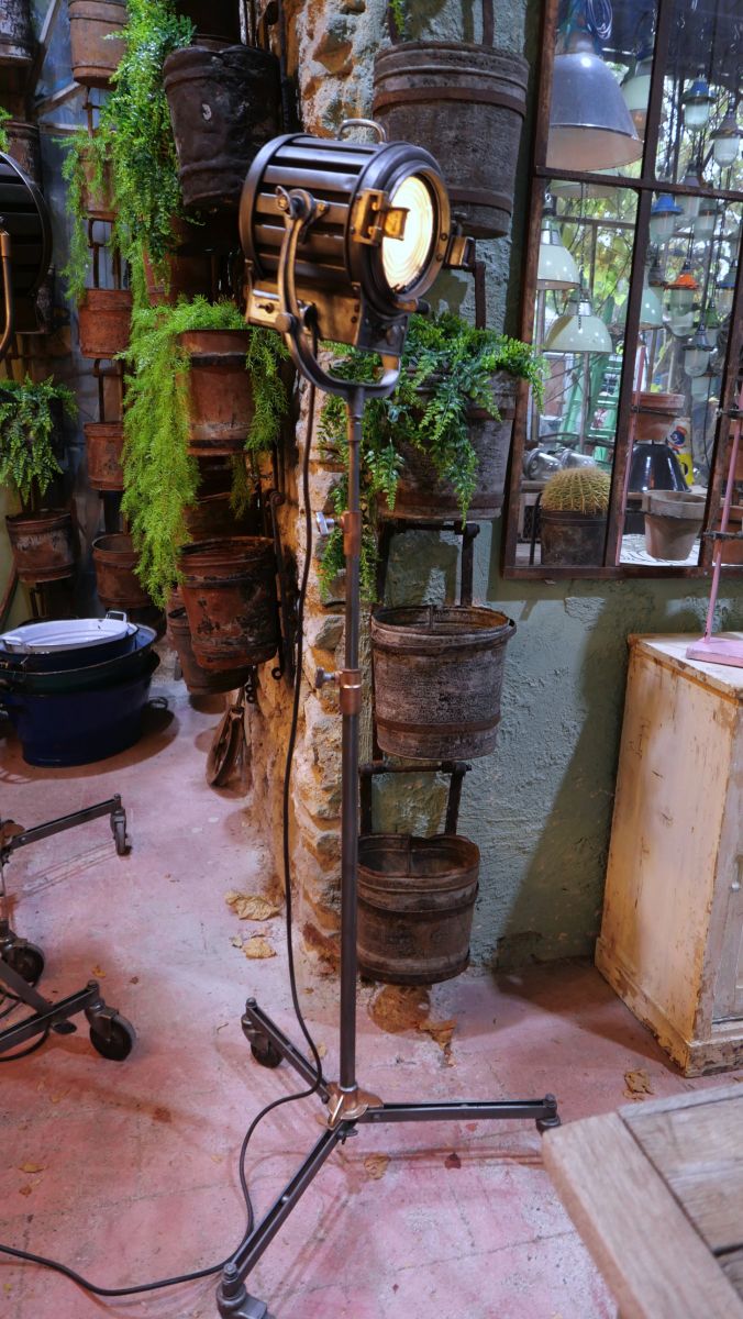 petit projecteur cinema MOLE RICHARDSON studio PINWOOD – Image 7