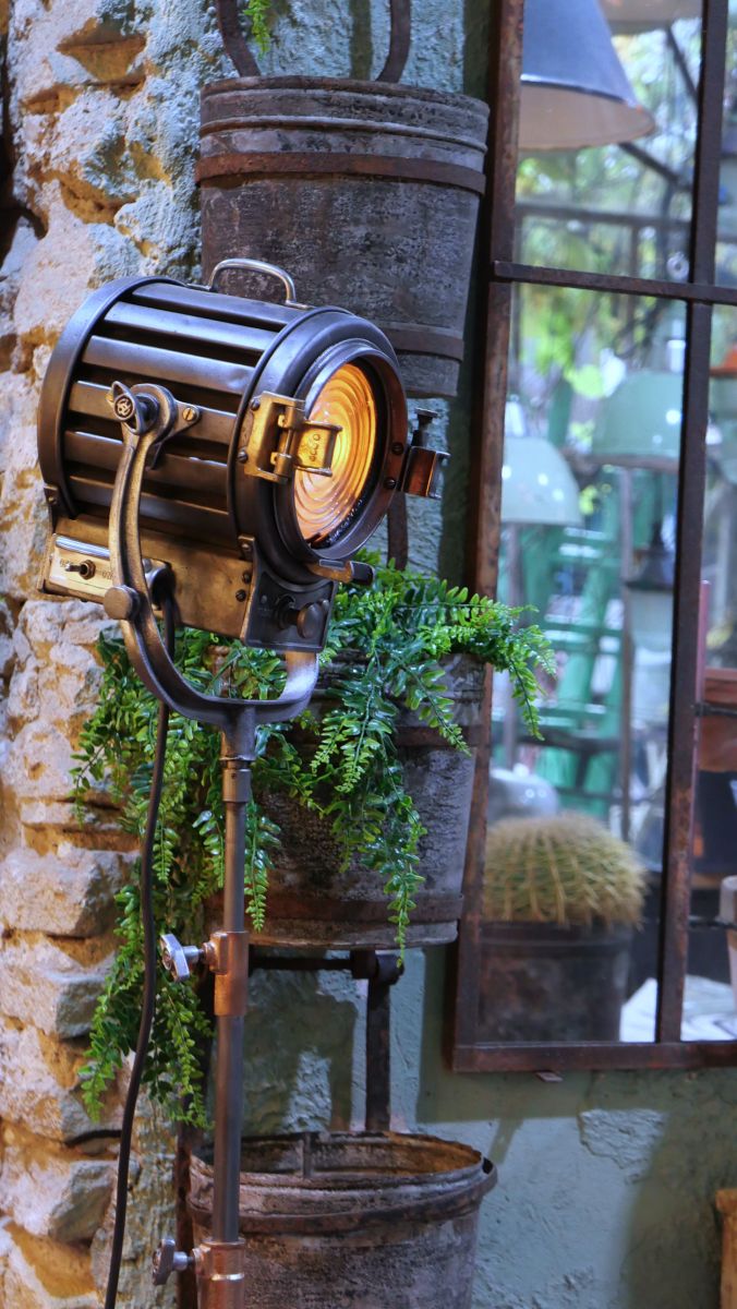 petit projecteur cinema MOLE RICHARDSON studio PINWOOD – Image 10