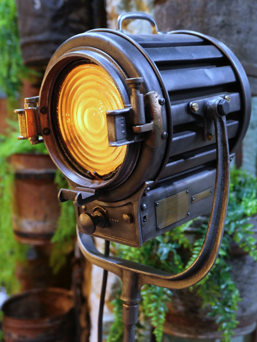 petit projecteur cinema MOLE RICHARDSON studio PINWOOD – Image 13