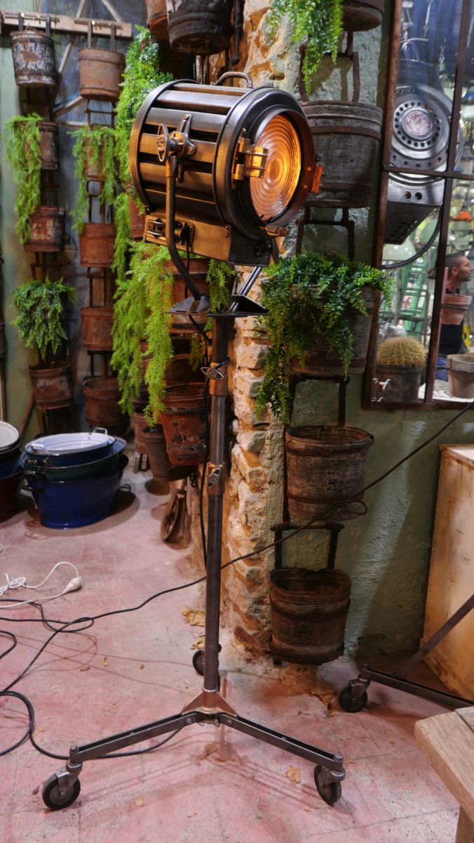 projecteur cinema MOLE RICHARDSON FRANCE studio VICTORINE Nice 2k – Image 4