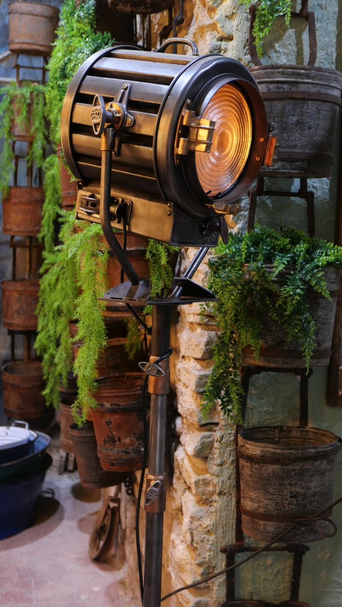 projecteur cinema MOLE RICHARDSON FRANCE studio VICTORINE Nice 2k – Image 5