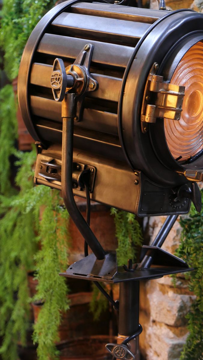 projecteur cinema MOLE RICHARDSON FRANCE studio VICTORINE Nice 2k – Image 8