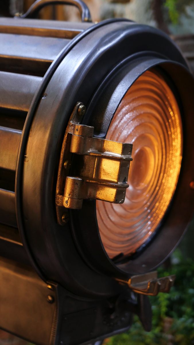 projecteur cinema MOLE RICHARDSON FRANCE studio VICTORINE Nice 2k – Image 9