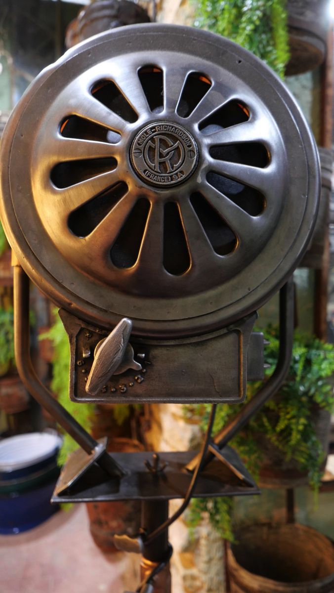 projecteur cinema MOLE RICHARDSON FRANCE studio VICTORINE Nice 2k – Image 22