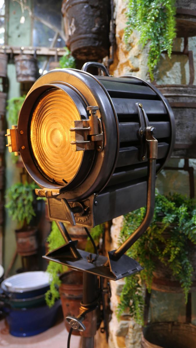 projecteur cinema MOLE RICHARDSON FRANCE studio VICTORINE Nice 2k – Image 24