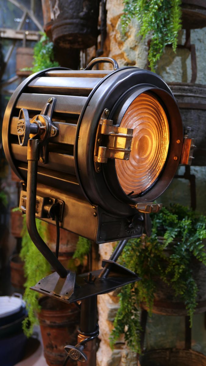 projecteur cinema MOLE RICHARDSON FRANCE studio VICTORINE Nice 2k – Image 25