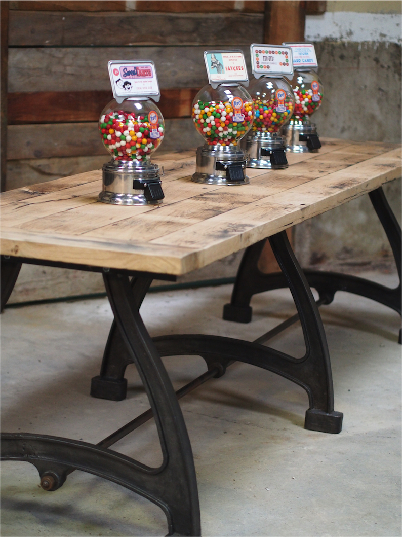 tres grande table industrielle plateau chene massif 3 pieds fonte – Image 6