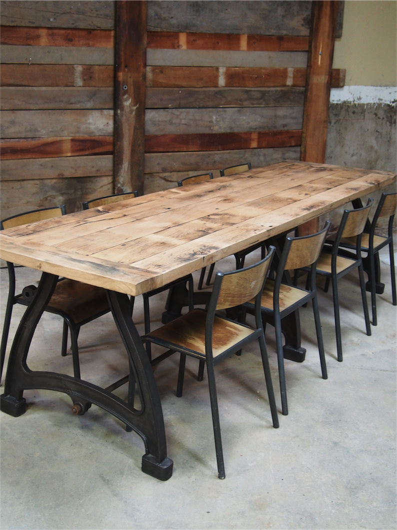 tres grande table industrielle plateau chene massif 3 pieds fonte – Image 12