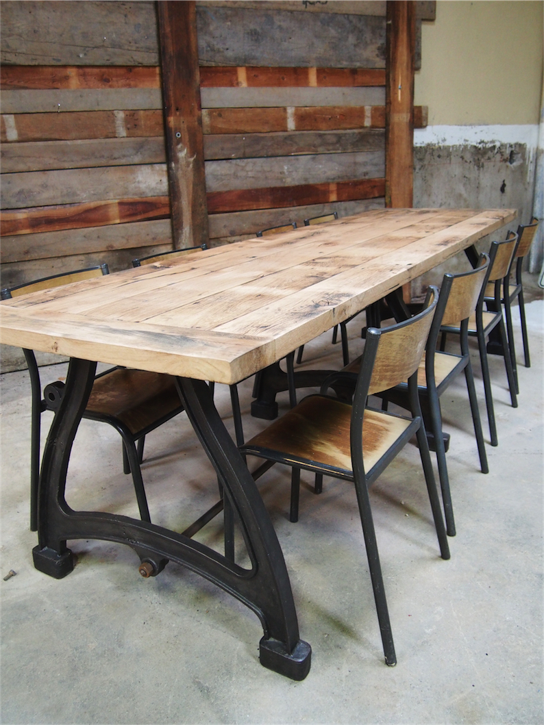 tres grande table industrielle plateau chene massif 3 pieds fonte – Image 26