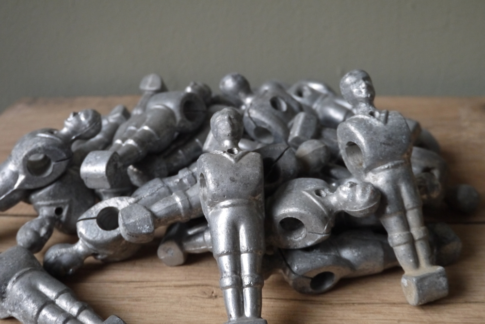 joueur de baby foot brut de fonderie – Image 4