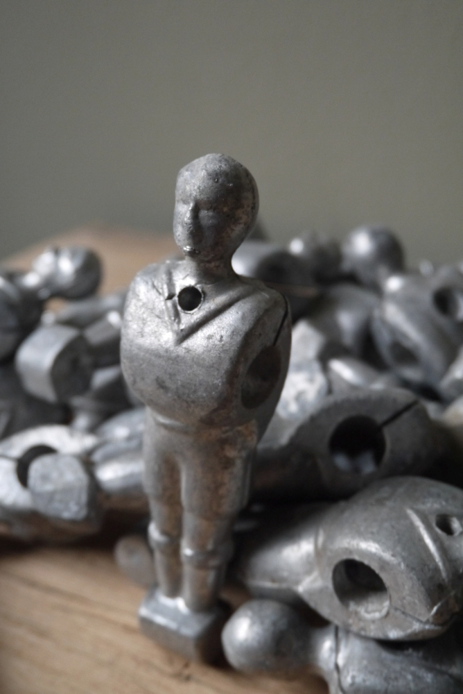 joueur de baby foot brut de fonderie – Image 6
