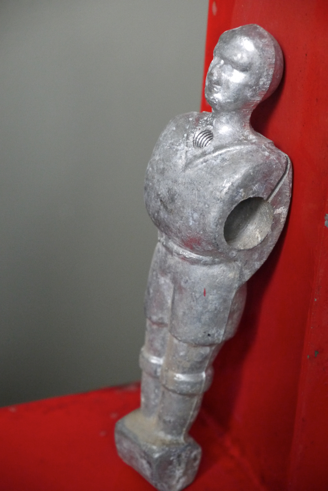 joueur de baby foot brut de fonderie – Image 3