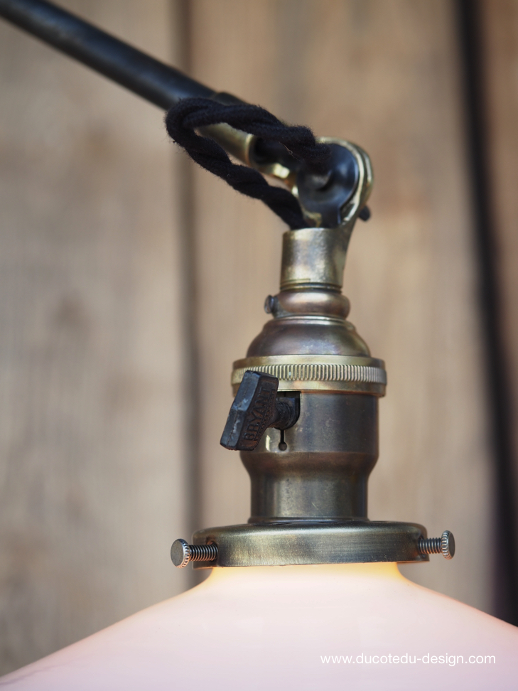 Rare Lampe O.C. White Industrielle fixation murale applique la lampe de reference a new york dans les loft – Image 7