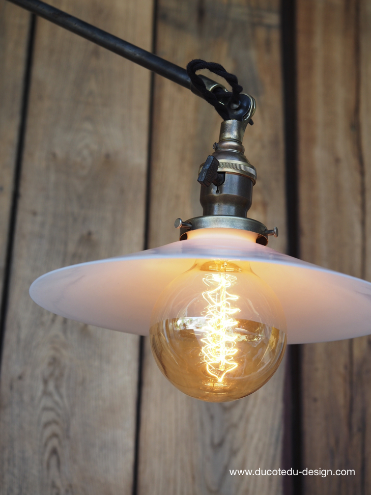 Rare Lampe O.C. White Industrielle fixation murale applique la lampe de reference a new york dans les loft – Image 10
