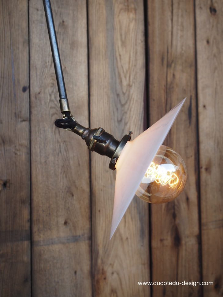 Rare Lampe O.C. White Industrielle fixation murale applique la lampe de reference a new york dans les loft – Image 12