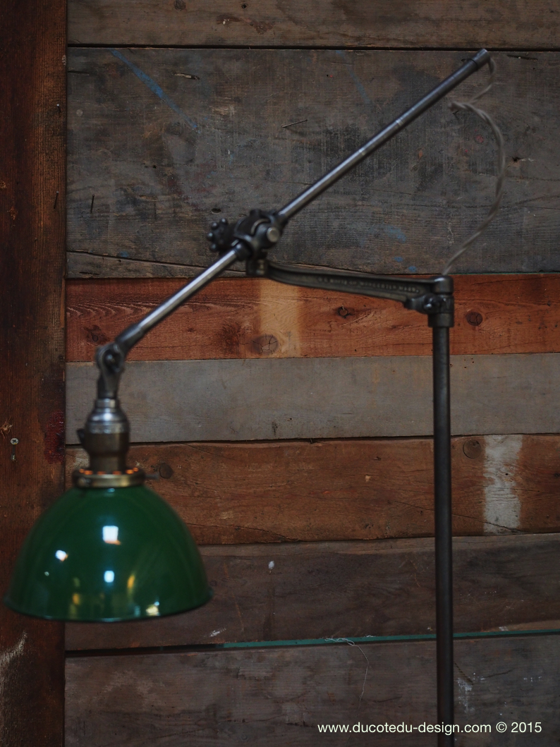Rare Lampe O.C. White Industrielle fixation etau la lampe de reference a new york dans les loft – Image 15