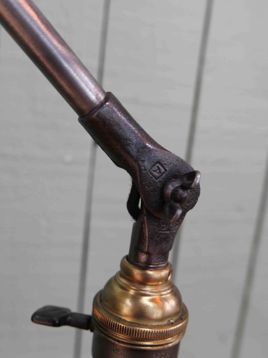 Rare Lampe OC White Industrielle fixation etau la lampe de reference a new york – Image 10