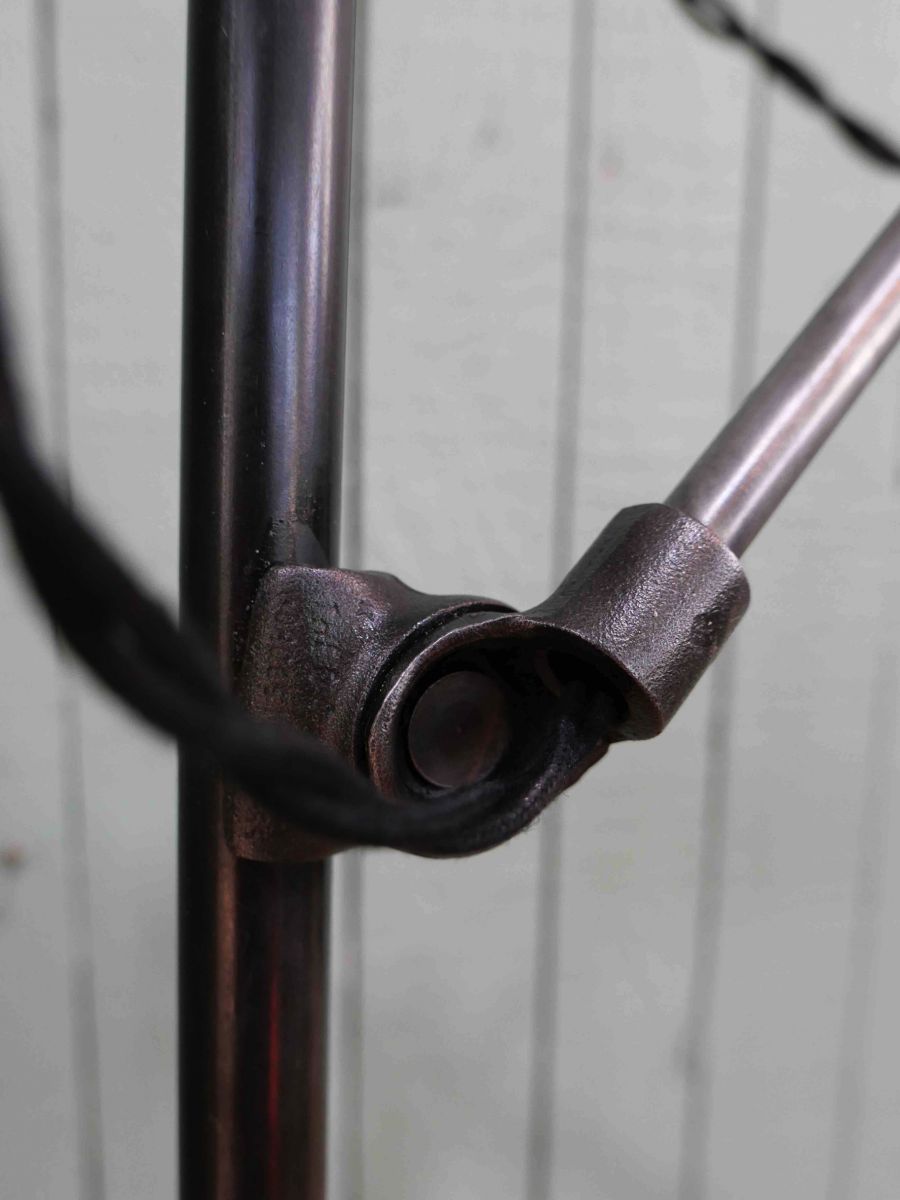 Rare Lampe OC White Industrielle fixation etau la lampe de reference a new york – Image 12