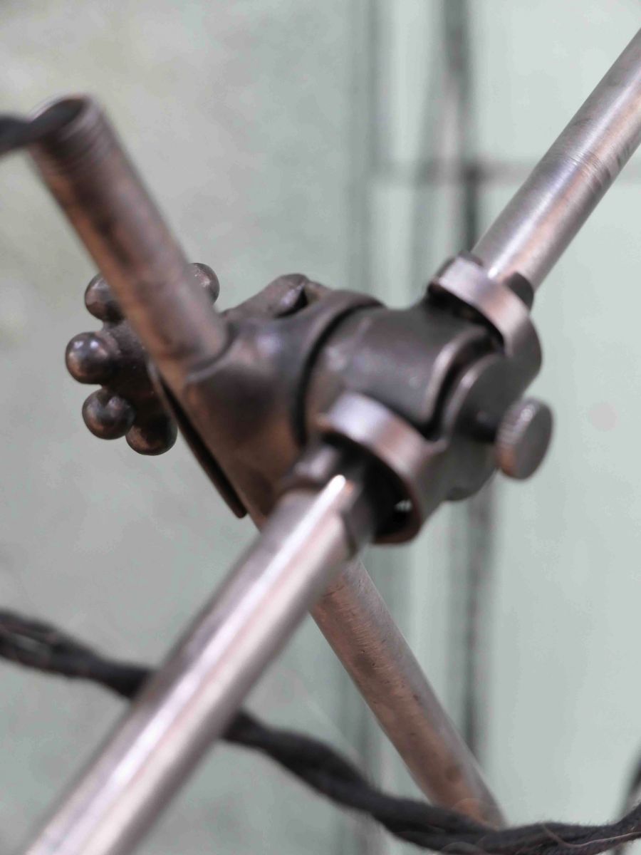 Rare Lampe OC White Industrielle fixation etau la lampe de reference a new york – Image 15