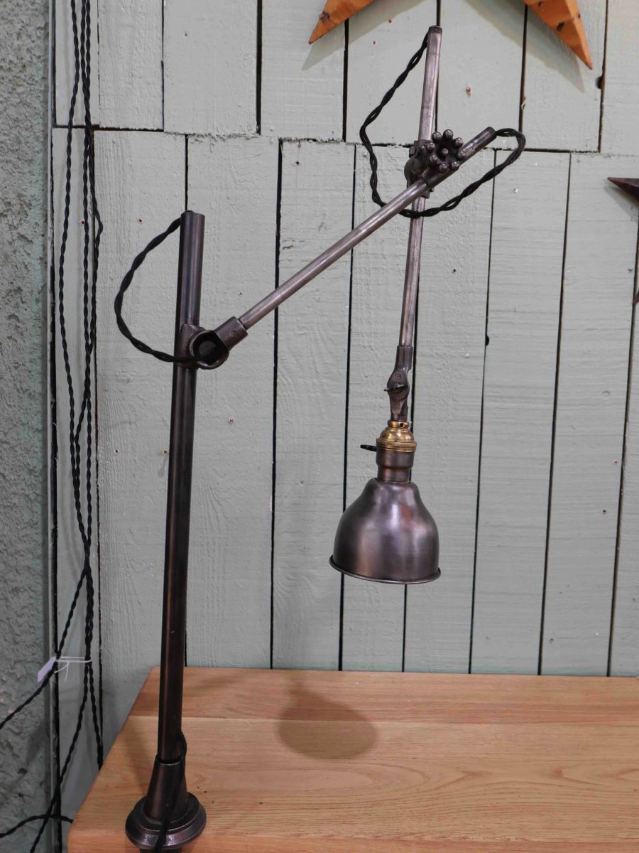 Rare Lampe OC White Industrielle fixation etau la lampe de reference a new york – Image 17