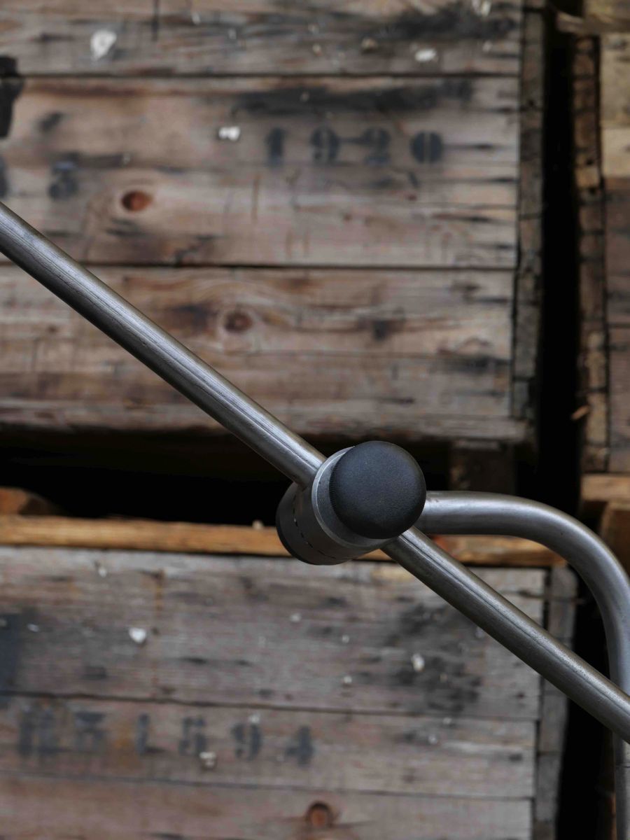 lampe sur pied carrossier atelier R.G Levallois – Image 6